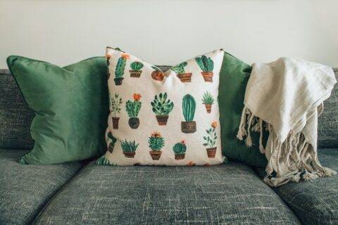 Cushion Covers – Selecting The Best Fabric For The Cushions