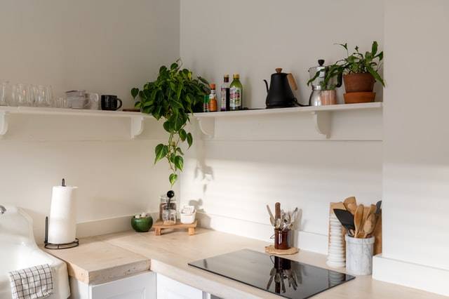 4 Easy Ways to Keep Your Kitchen Clean Throughout the Day