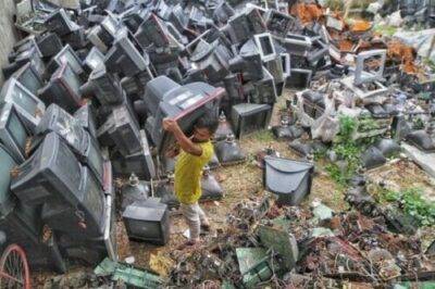 Recycling E-Waste in an Environmental Friendly Way – 5 Tips