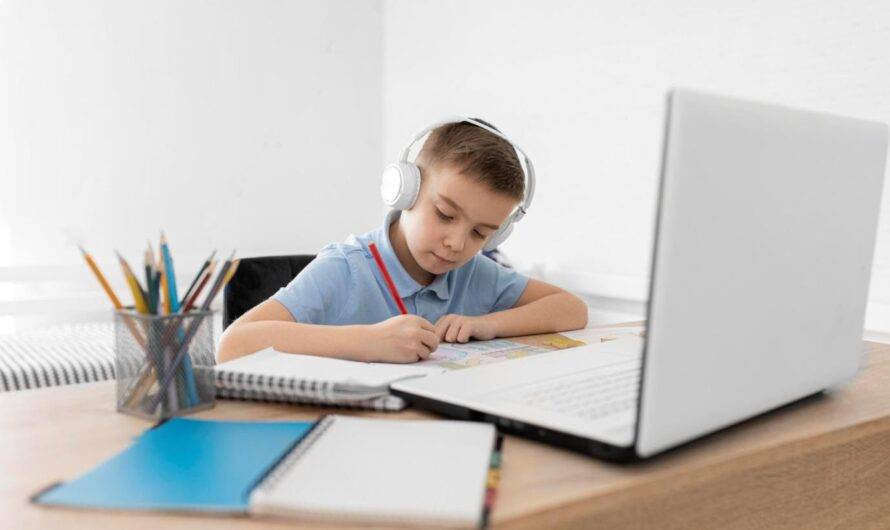 Why Learning English Online is Beneficial for Kids?