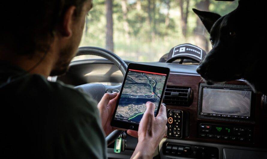 6 Benefits of Using GPS Tracking in Your Vehicle